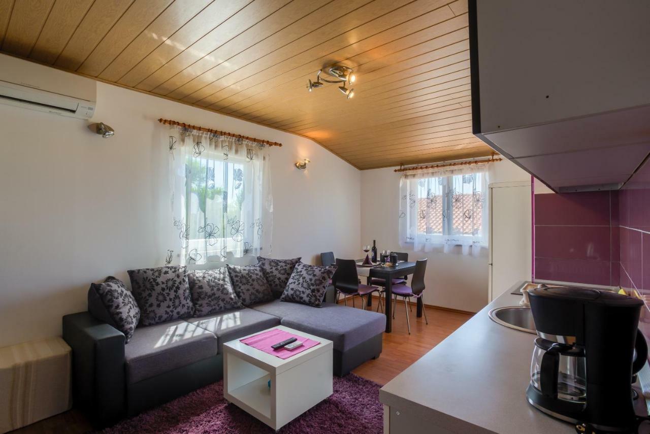 Apartment Monica Ližnjan 外观 照片