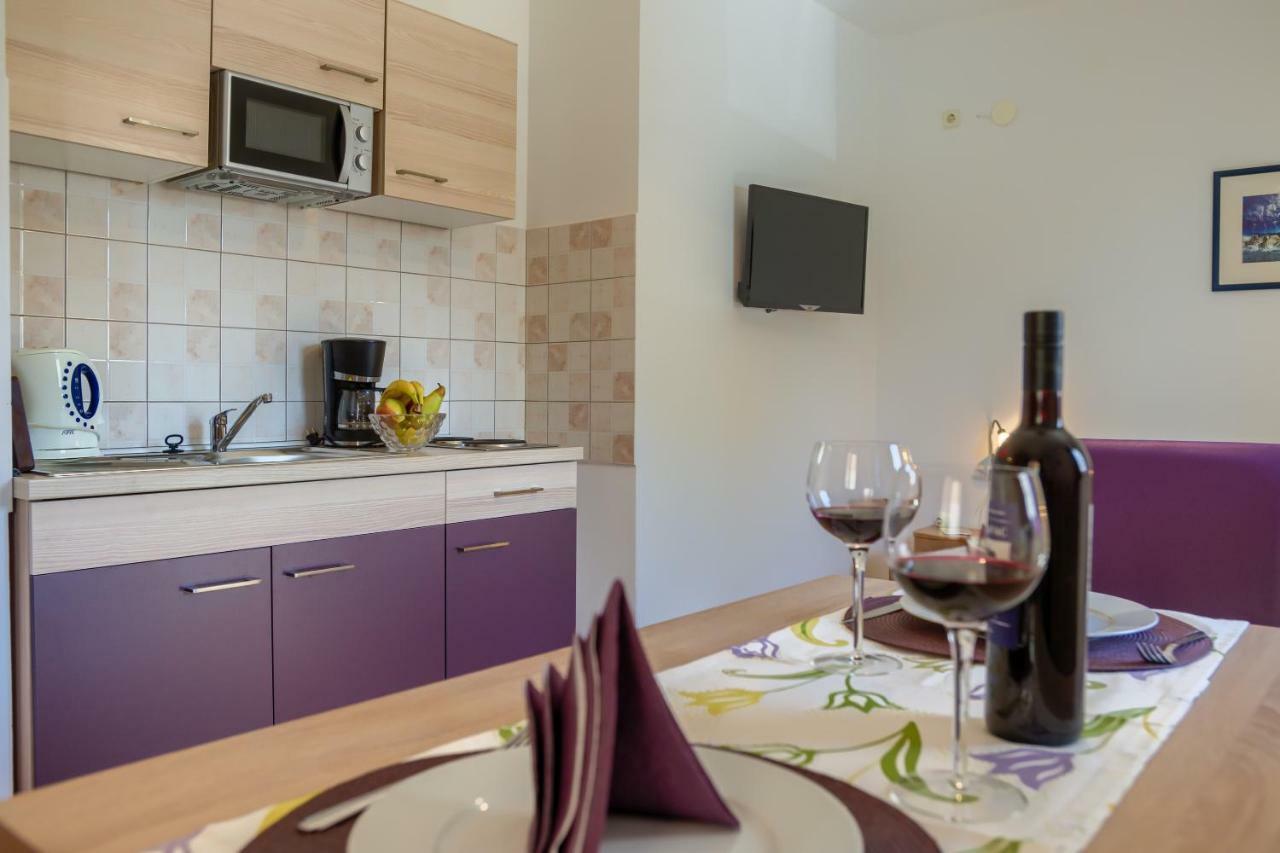 Apartment Monica Ližnjan 外观 照片