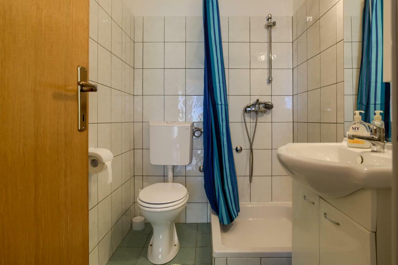 Apartment Monica Ližnjan 外观 照片